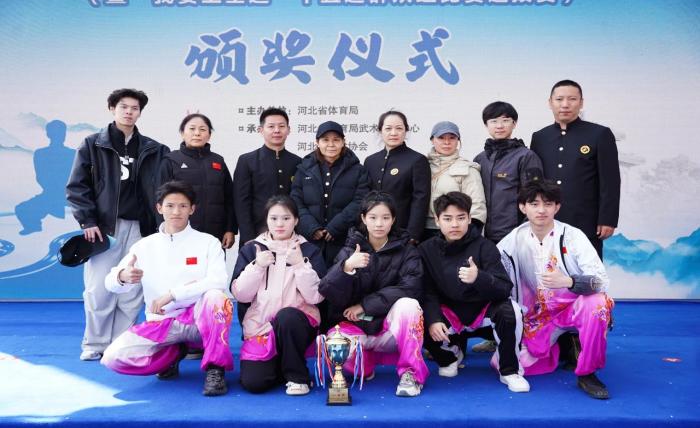 谈球吧手机版图片