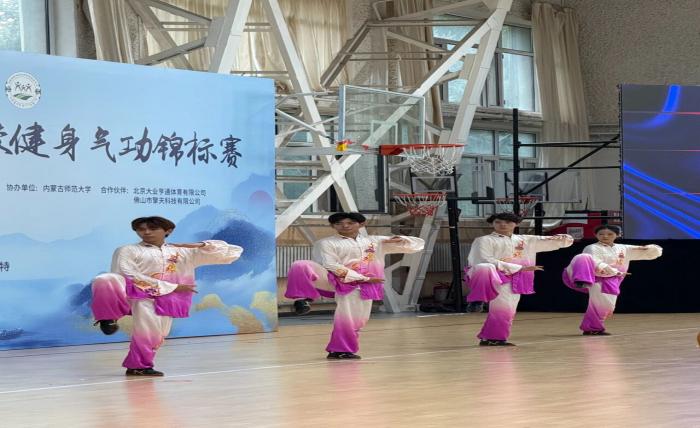 谈球吧指定入口图片