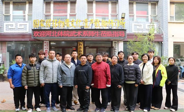 谈球吧赛事资讯平台图片