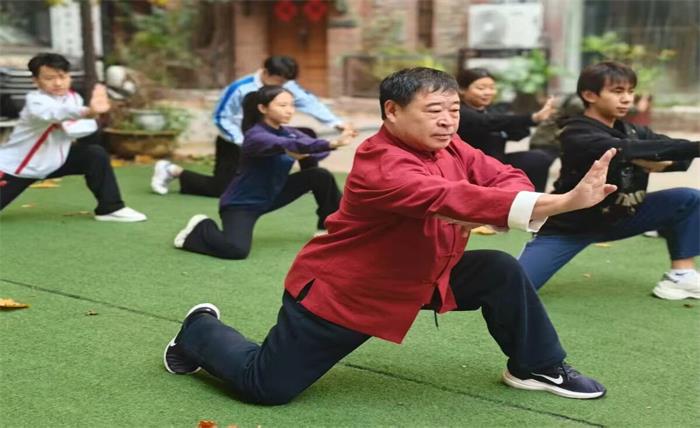 谈球吧官方指定端图片